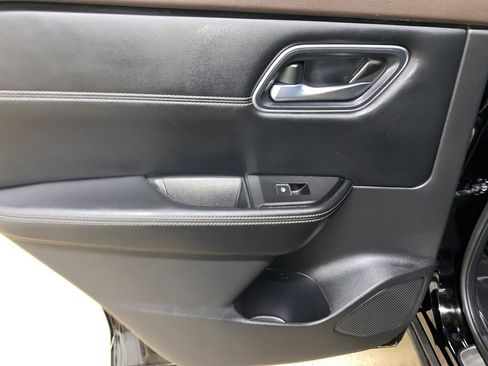 Used 2023 Nissan Rogue Platinum w/ Platinum Premium Package image 32