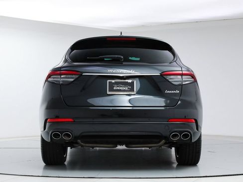 Certified 2023 Maserati Levante GT AWD/4WD image 4