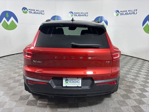 Used 2021 Volvo XC40 T5 R-Design w/ Advanced Package image 10