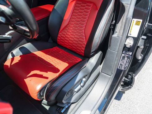 Used 2020 Lamborghini Urus AWD/4WD image 36