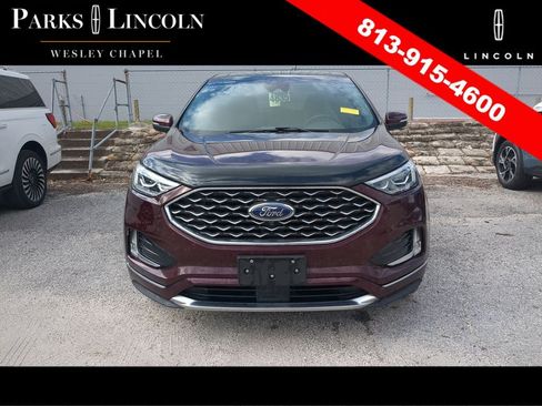 Used 2020 Ford Edge Titanium w/ Equipment Group 301A FWD image 3