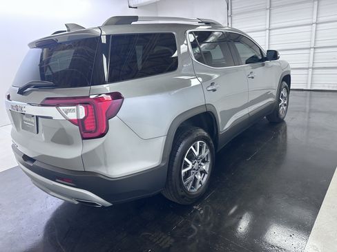 Used 2023 GMC Acadia SLT FWD image 16