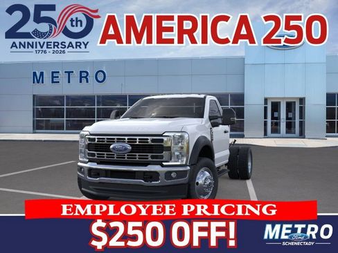 New 2025 Ford F550 4x4 Regular Cab Super Duty image 3