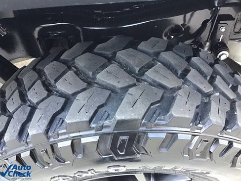 Used 2024 Jeep Gladiator Sport image 46