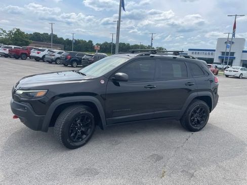 Used 2021 Jeep Cherokee Trailhawk w/ Technology Group AWD/4WD image 5