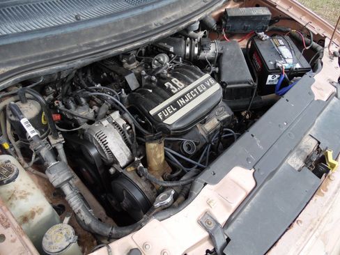 Used 1995 Ford Windstar LX image 38