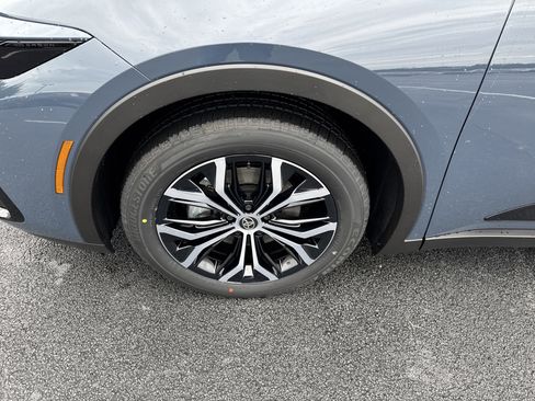 New 2026 Toyota Crown image 9