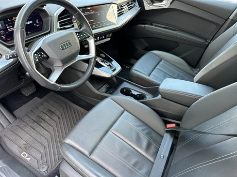 Used 2024 Audi Q4 e-tron Prestige w/ Black Optic Package AWD/4WD image 9