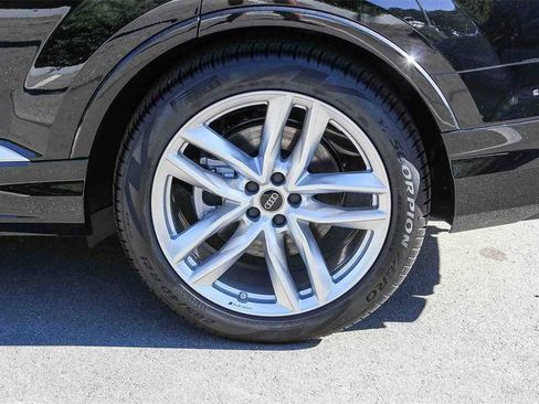New 2025 Audi Q7 3.0T Premium Plus image 10