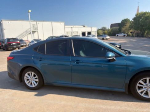 Used 2026 Toyota Camry LE FWD image 9