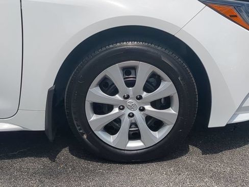 Used 2026 Toyota Corolla LE FWD image 11