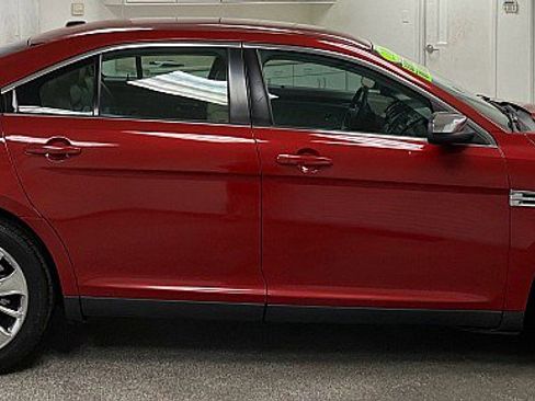 Used 2011 Ford Taurus Limited w/ 303A Rapid Spec Order Code image 4