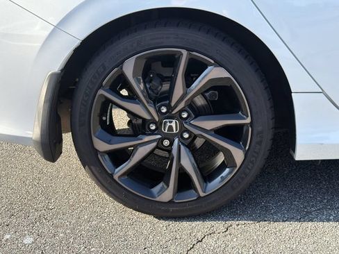 Used 2019 Honda Civic Sport image 19