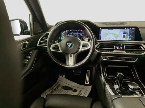 Used 2022 BMW X7 M50i w/ Cold Weather Package AWD/4WD image 24