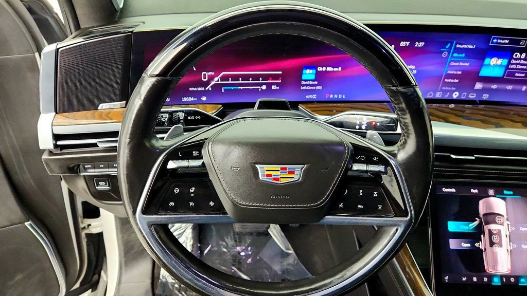 Used 2025 Cadillac Escalade Sport Platinum AWD/4WD image 13