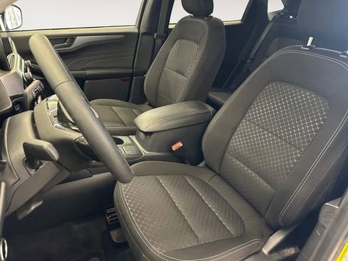 Used 2024 Ford Escape Active image 9