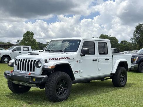 Used 2022 Jeep Gladiator Mojave w/ Cold Weather Group AWD/4WD image 14