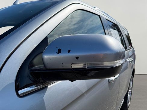 Used 2024 Ford Expedition Limited image 11