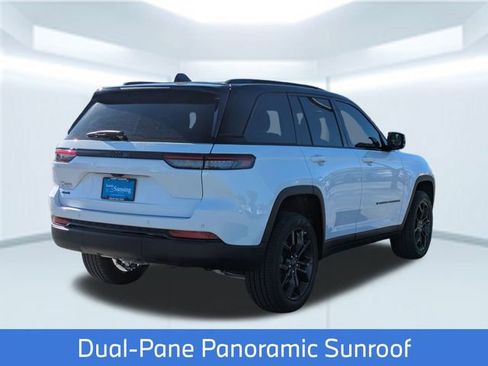 New 2025 Jeep Grand Cherokee Limited image 6
