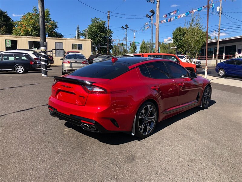Used 2018 Kia Stinger GT2 AWD/4WD image 4
