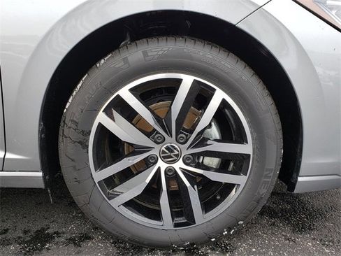 New 2026 Volkswagen Jetta SE image 12