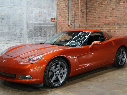 Used 2006 Chevrolet Corvette Coupe w/ Preferred Equipment Group image 8