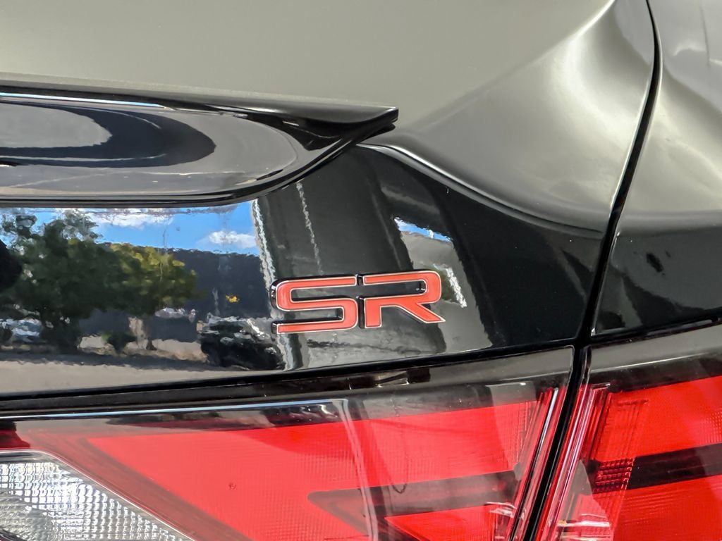Used 2025 Nissan Sentra SR FWD image 24
