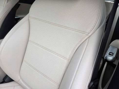 Used 2023 Mercedes-Benz C 300 Sedan image 15