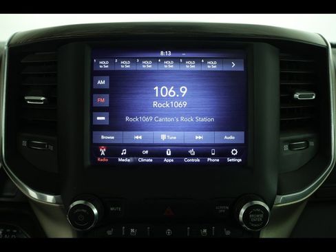 Used 2020 RAM 1500 Laramie AWD/4WD image 22