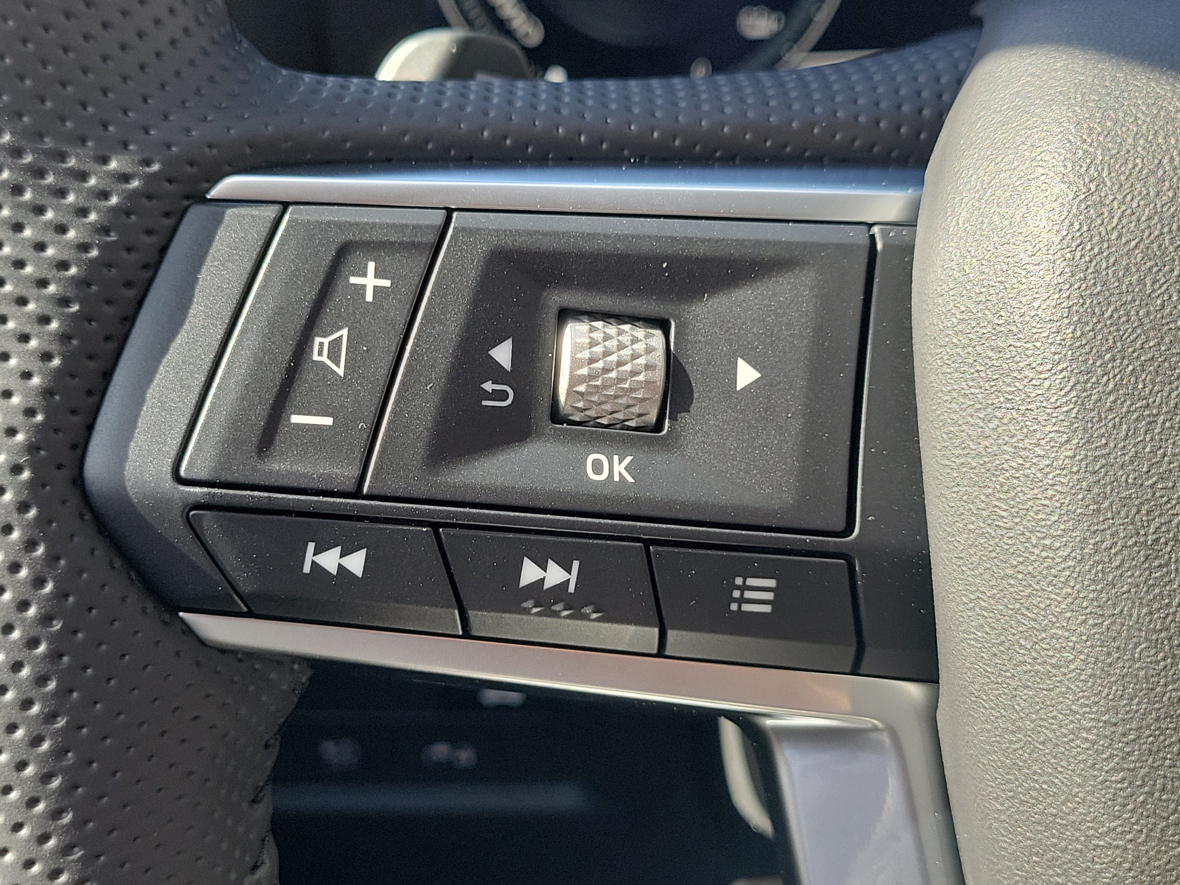 New 2026 Nissan Rogue SL AWD/4WD image 23