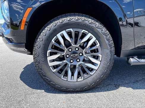 New 2026 Chevrolet Tahoe Z71 w/ Comfort Package AWD/4WD image 7