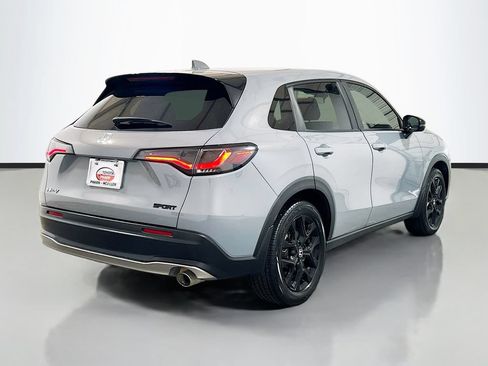 Used 2023 Honda HR-V Sport image 4