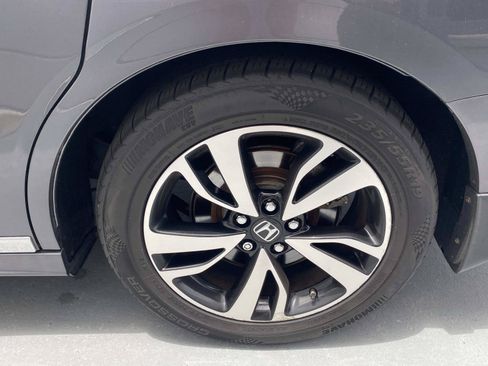 Used 2018 Honda Odyssey Elite image 11