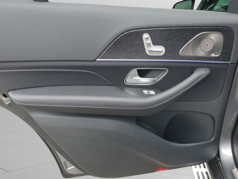 Certified 2026 Mercedes-Benz GLS 450 4MATIC image 33