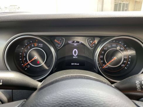 Used 2018 Jeep Wrangler Unlimited Sport AWD/4WD image 29