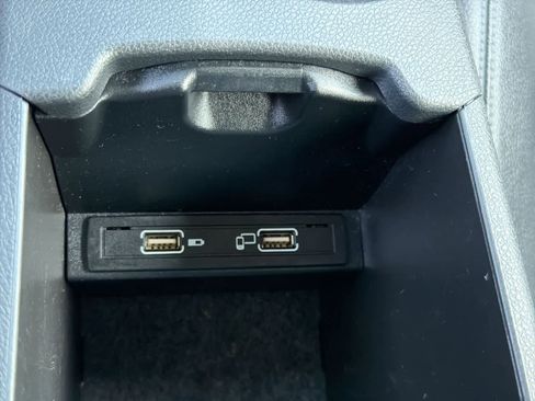 Used 2019 Mercedes-Benz CLA 250 4MATIC image 33