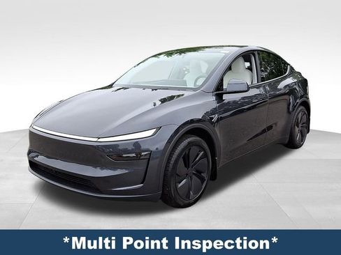 Used 2026 Tesla Model Y 2WD image 4