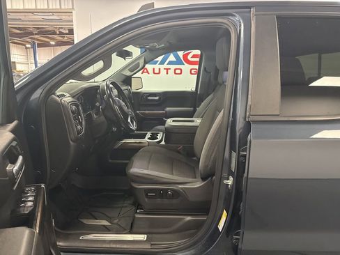 Used 2019 Chevrolet Silverado 1500 RST AWD/4WD image 17