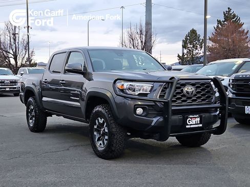 Used 2020 Toyota Tacoma TRD Off-Road w/ Technology Package image 1