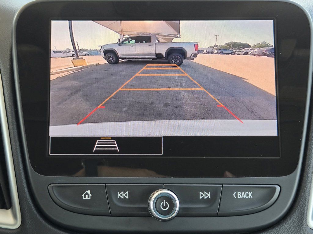 Used 2024 Chevrolet Malibu LT FWD image 18