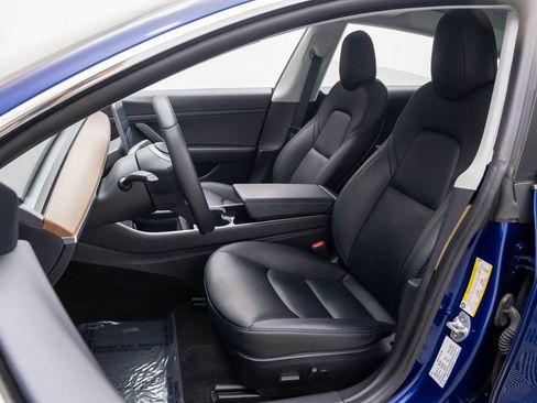 Used 2020 Tesla Model 3 Standard Range Plus image 14