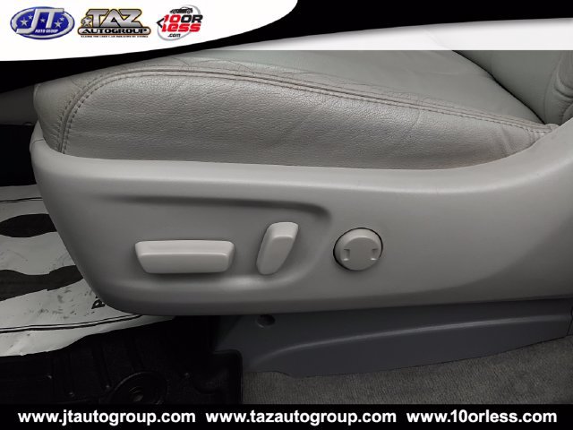 Used 2014 Toyota Sienna XLE FWD image 10