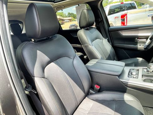 Used 2024 MAZDA CX-90 Plug-In Hybrid w/ Premium Pkg AWD/4WD image 10