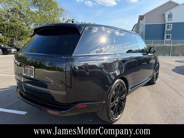 Used 2025 Land Rover Range Rover Long Wheelbase SE AWD/4WD image 7