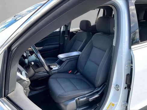 Used 2020 GMC Acadia SLE FWD image 25