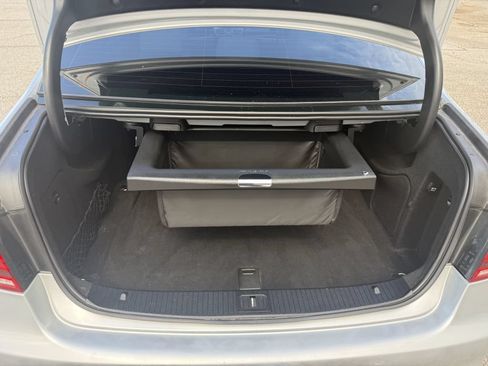 Used 2016 Mercedes-Benz E 350 Sedan image 22