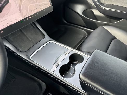 Used 2022 Tesla Model 3 Performance image 19