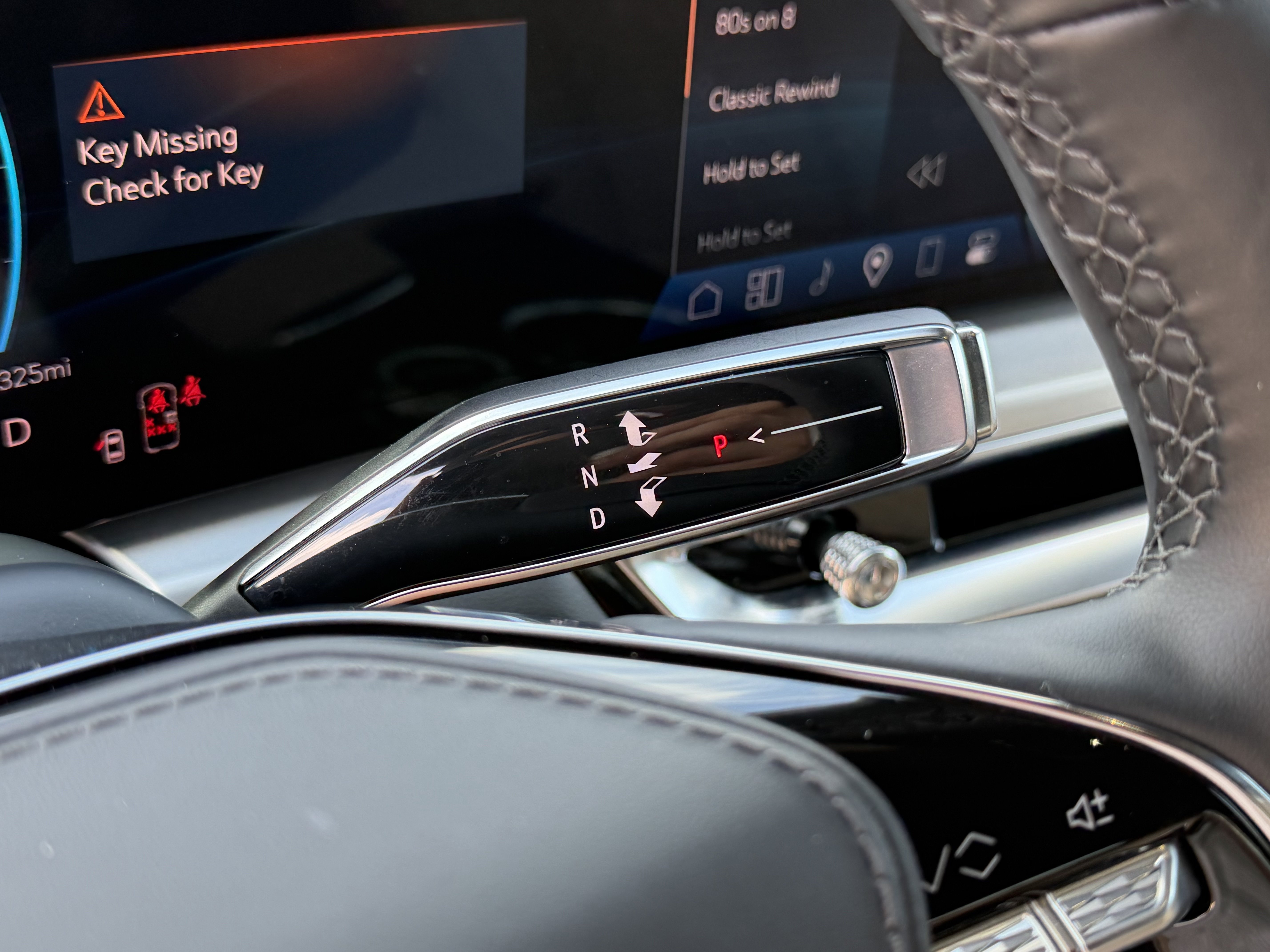 Certified 2026 Cadillac Lyriq Signature Luxury w/ LPO, Blue Accent Package AWD/4WD image 30