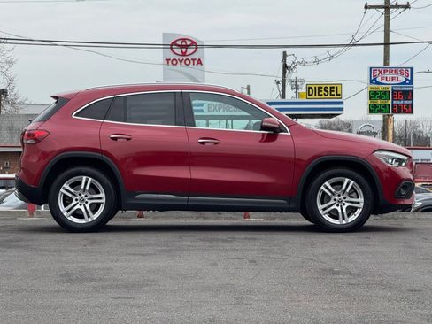 Used 2021 Mercedes-Benz GLA 250 GLA 250 4MATIC SUV image 4
