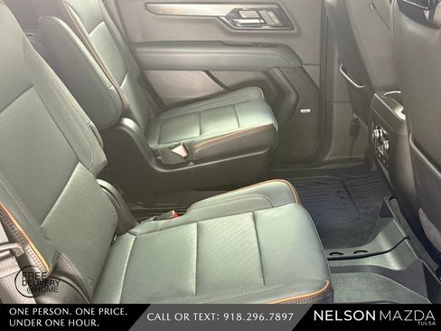 Used 2025 GMC Yukon AT4 w/ AT4 Premium Plus Package AWD/4WD image 43